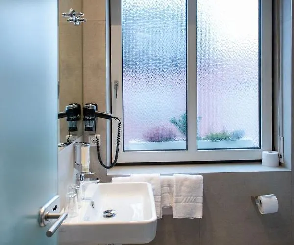 费舍尔特尔酒店 3* 奥格斯堡