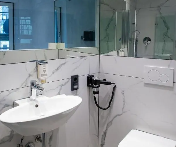 费舍尔特尔酒店 3*